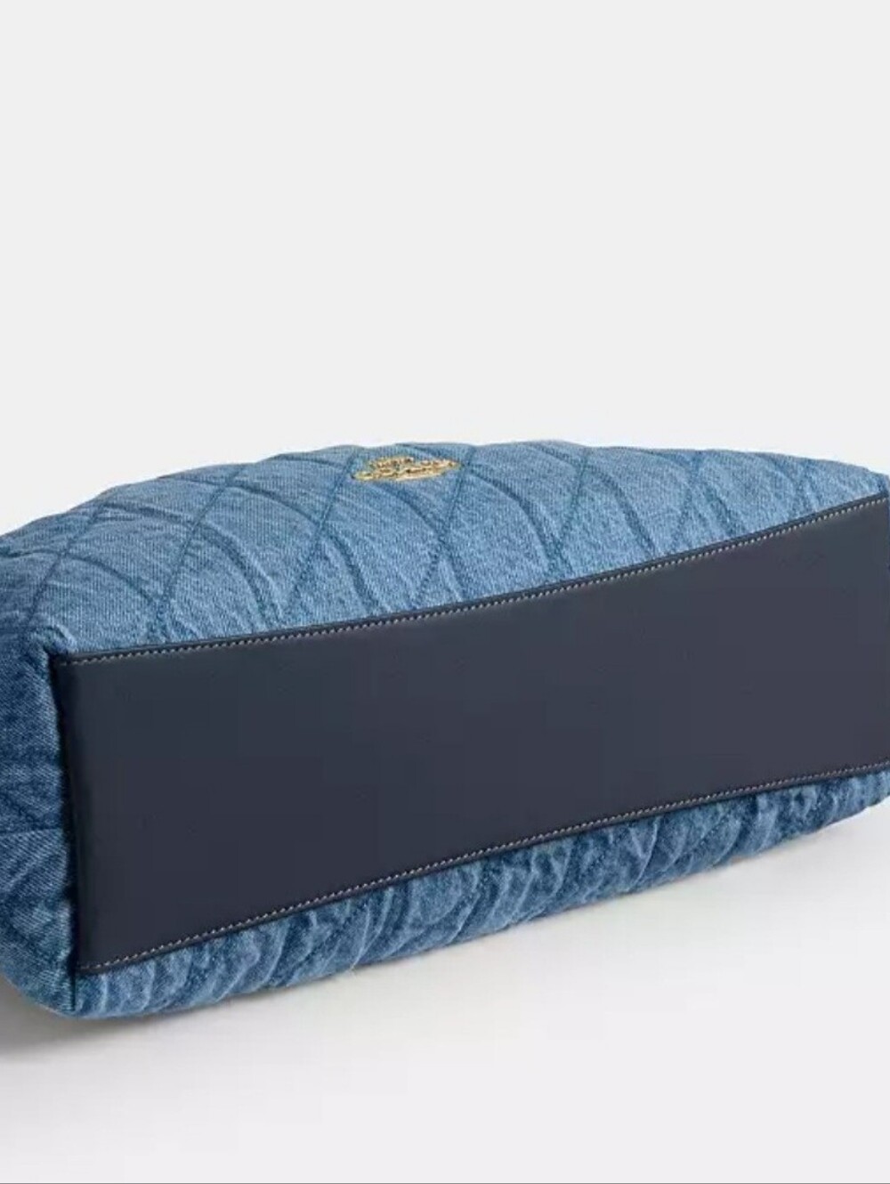 Coach Evelyn Shoulder BagIn Regenerative Cotton With Quilting Blue Denim Rare!! - Picture 6 of 7